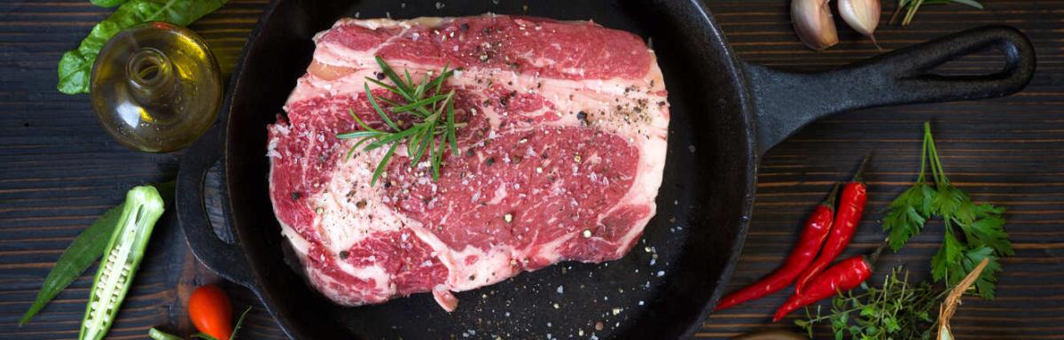 ¿Cómo condimentar carne al horno?
