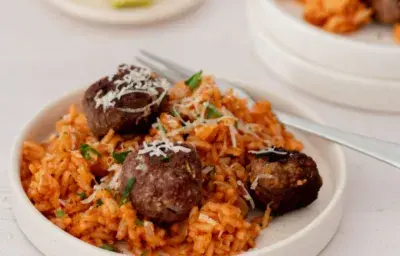 Albóndigas con arroz Albóndigas con arroz