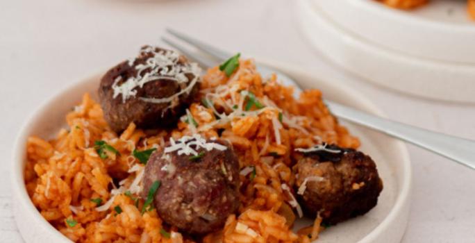 Albóndigas con arroz